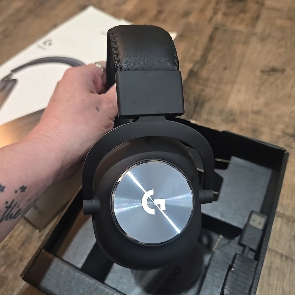 Logitech pro headphones for Oculus quest 2